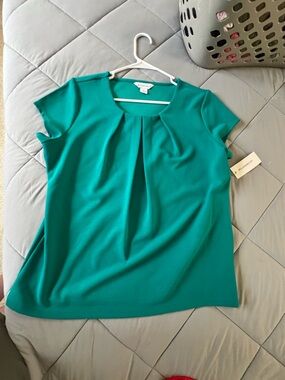 Liz Claiborne Teal Short-Sleeve Pleated Blouse